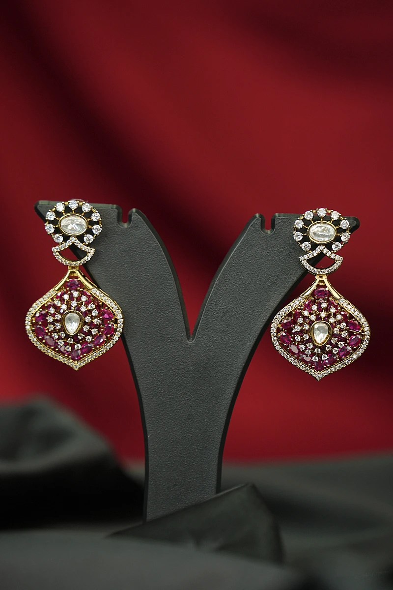 Elegant Moissanite Necklace Set with Matching Earrings - Image 2