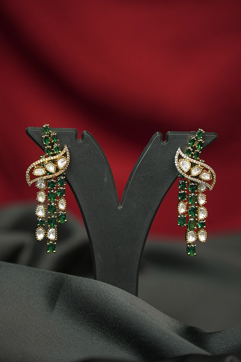 Elegant Moissanite Necklace Set with Matching Earrings - Image 2