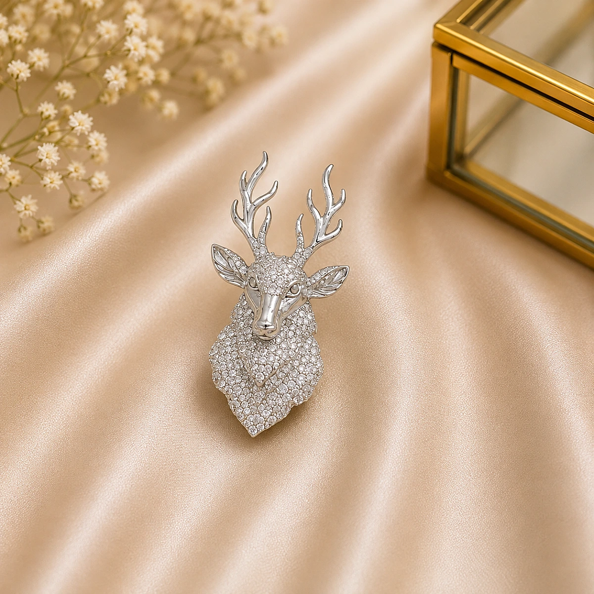 Royal Stag Head Brooch - Image 2